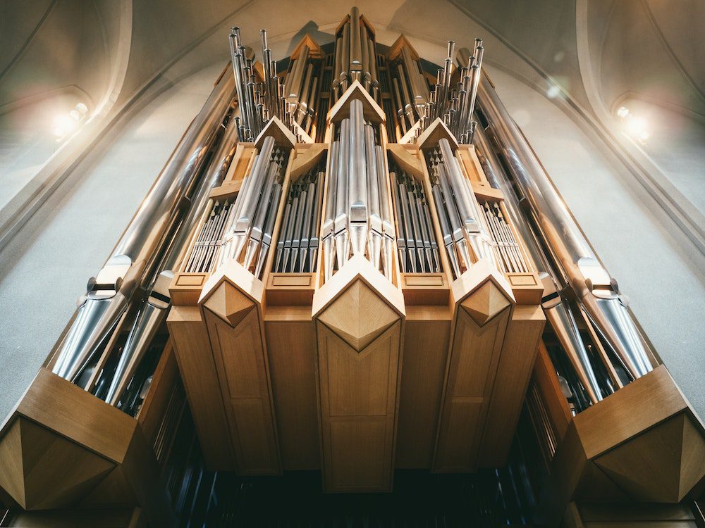 An organ in a church

