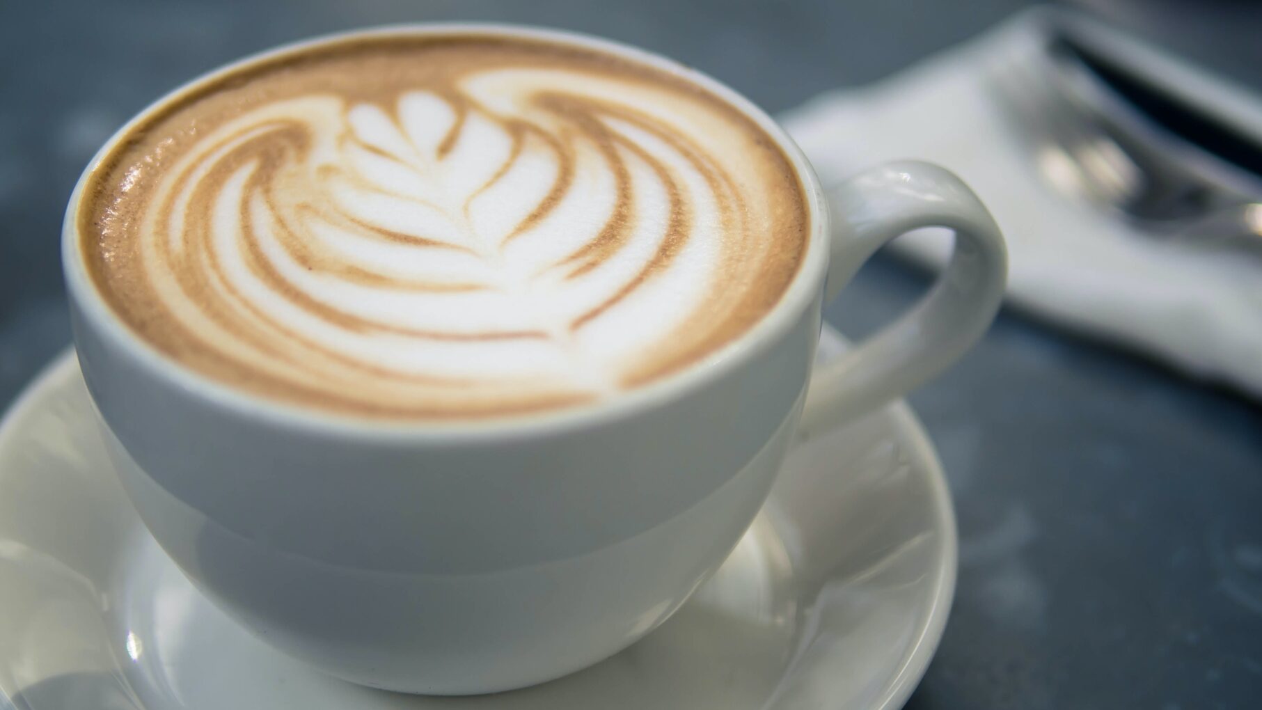 A cappuccino with foam art